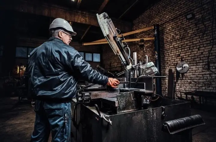 رشد ۲.۳ درصدی شاخص تولید صنعتی در آبان
