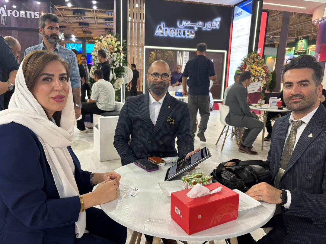 حضور تیم صنعت‌یار ایران در غرفه شرکت ویژن ویستا